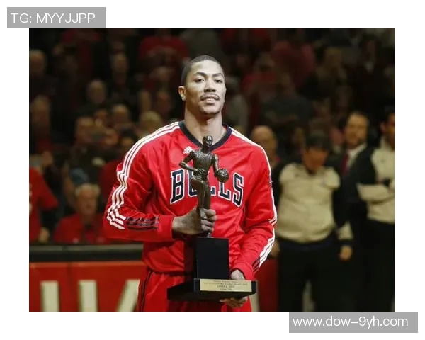 官宣:公牛将于明年1月25日退役德里克-罗斯的1号球衣 官宣:公牛将于明年1月25日退役德里克-罗斯的1号球衣