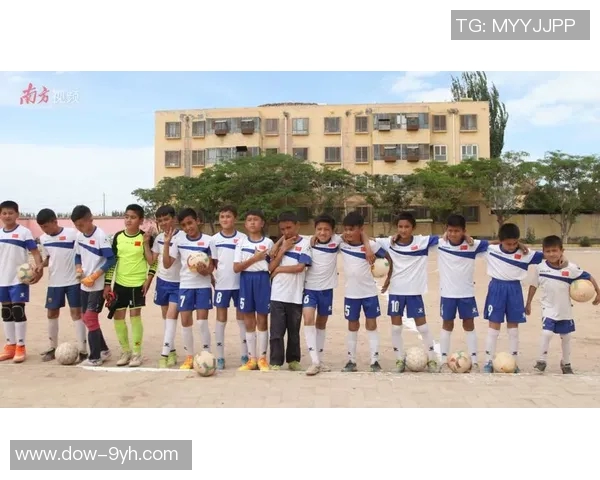 寻找梦想的绿茵之路:喀什“儿子娃娃足球队”点亮未来 寻找梦想的绿茵之路:喀什“儿子娃娃足球队”点亮未来