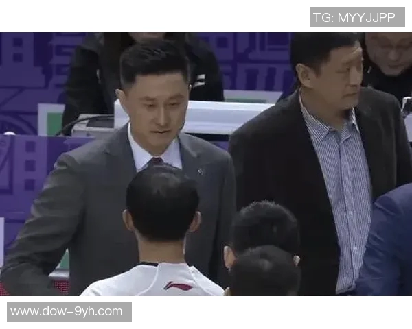 杜锋解读男篮世预赛大名单——两大争议背后隐藏的深层原因