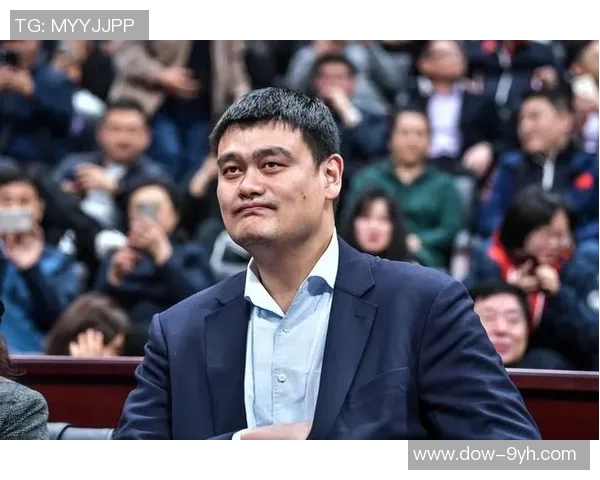 紧锁的眉头终于舒展李楠与姚明暂时度过至暗时刻